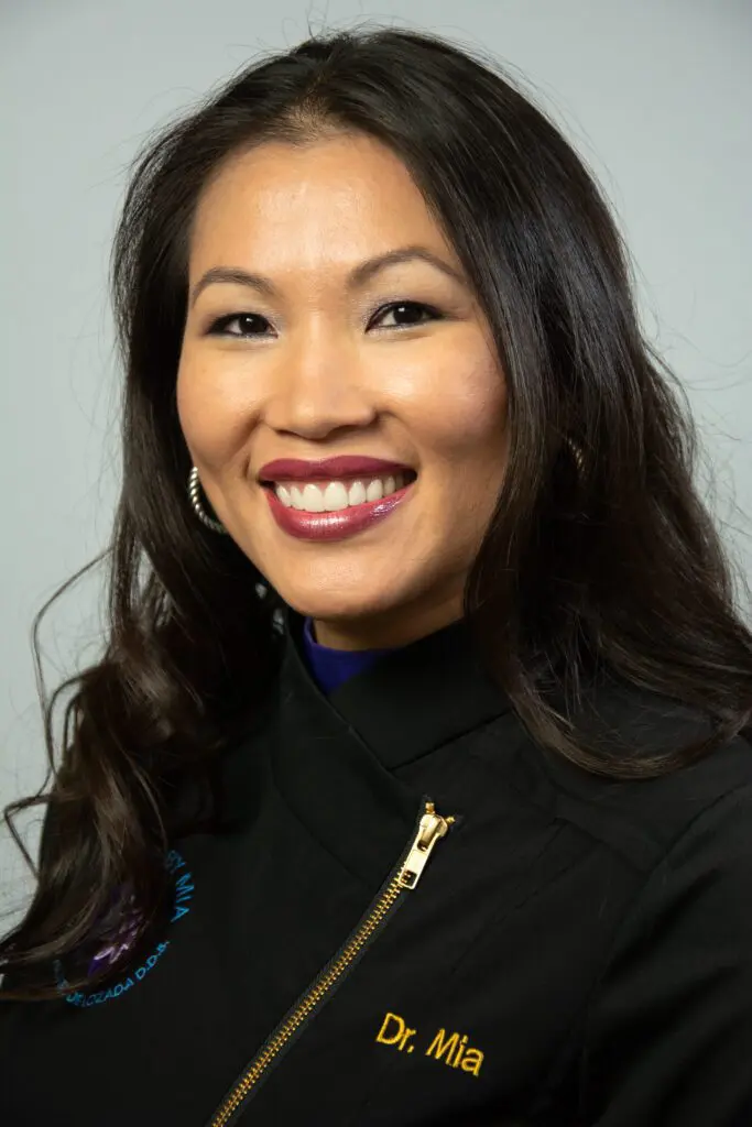 Dr. Mia Pham Sanchez de Lozada